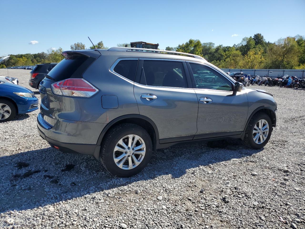 2016 NISSAN ROGUE