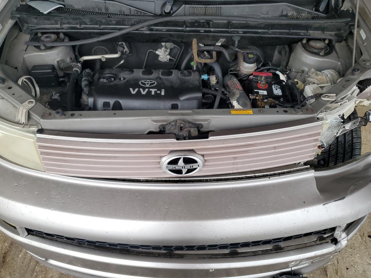 2004 TOYOTA SCION