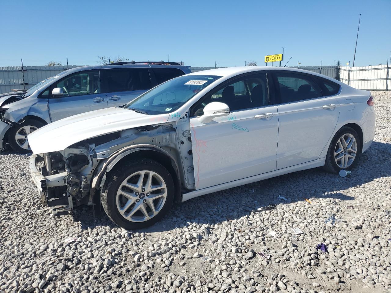 2016 FORD FUSION
