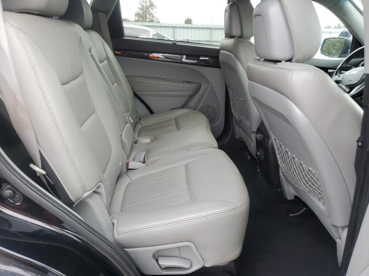 2014 KIA SORENTO