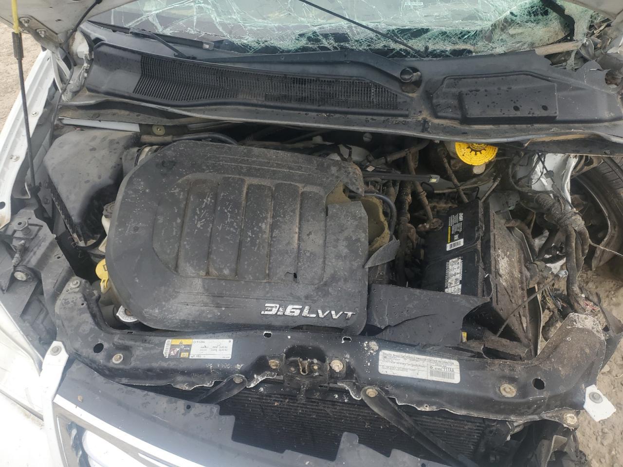 2015 CHRYSLER Town & Country