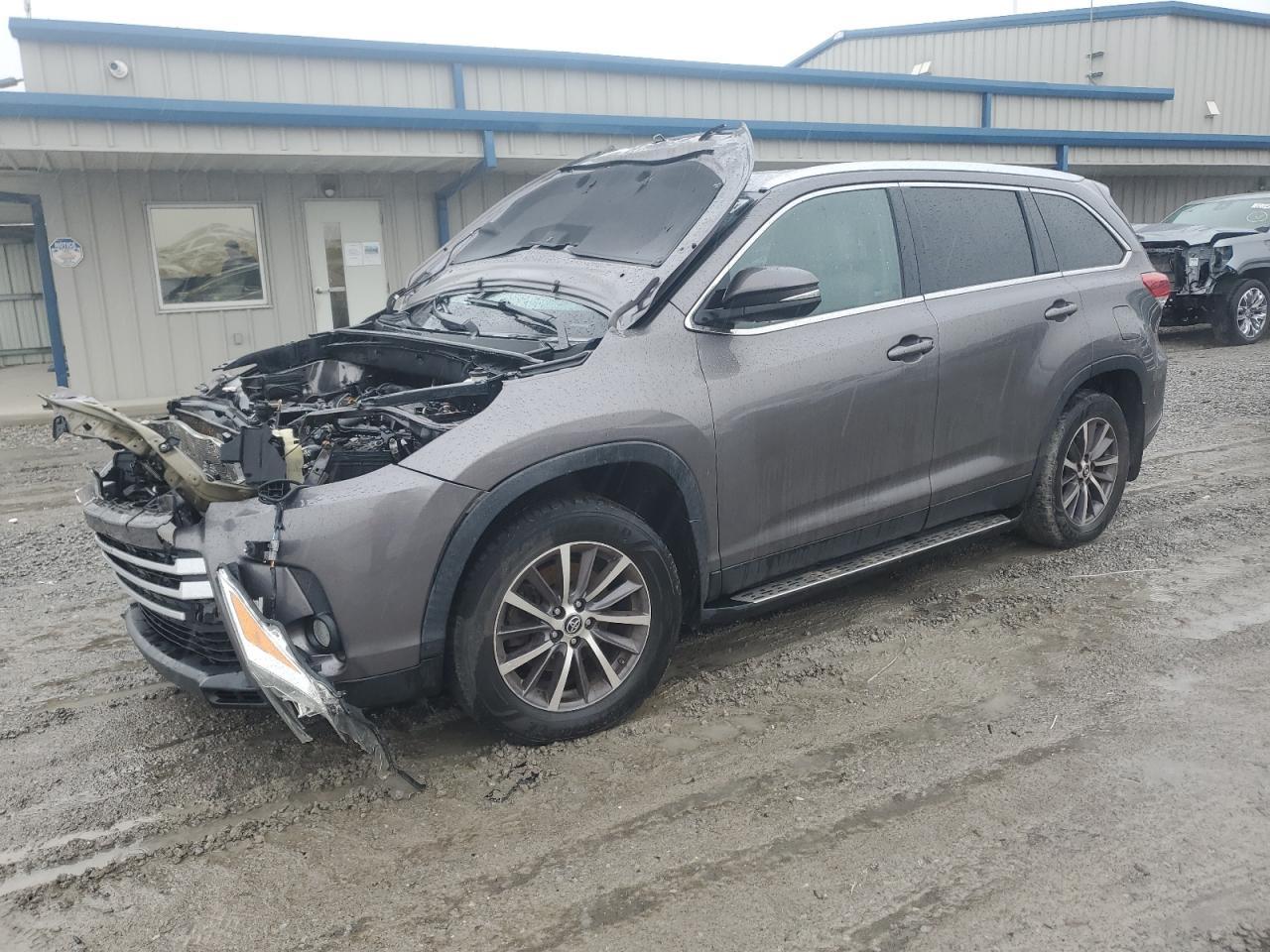 2019 TOYOTA HIGHLANDER