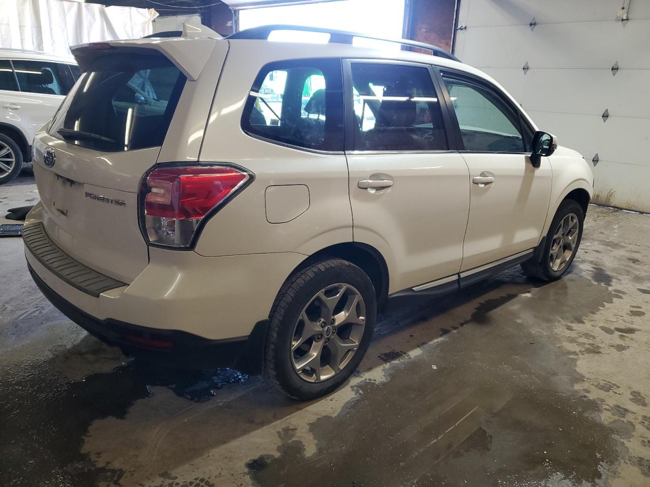 2018 SUBARU FORESTER