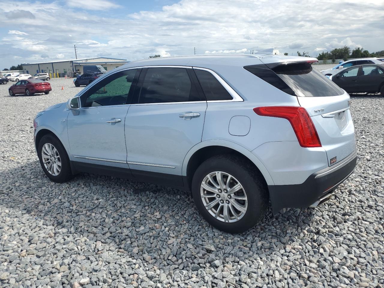 2017 CADILLAC XT5