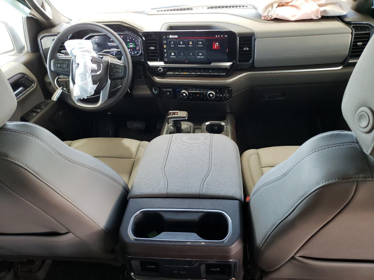 2025 GMC Sierra
