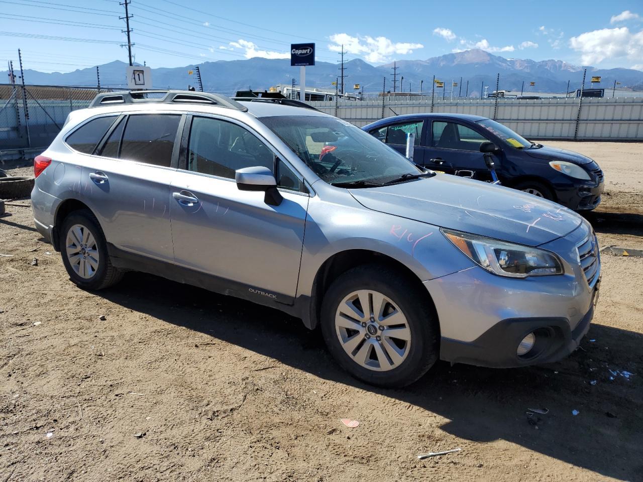 2017 SUBARU Outback