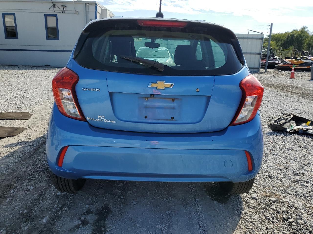 2017 CHEVROLET Spark