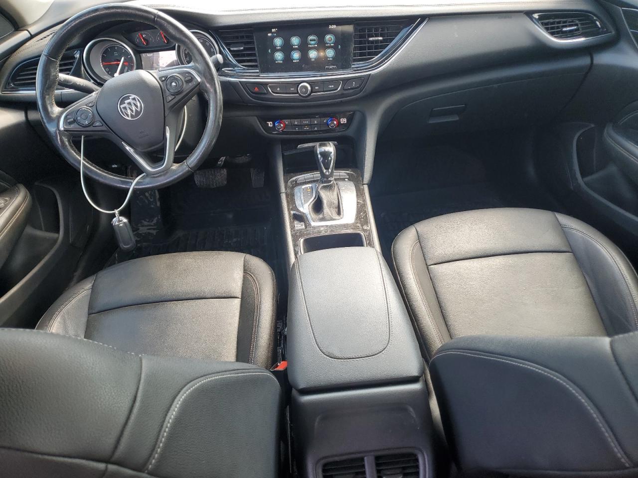 2018 BUICK Regal