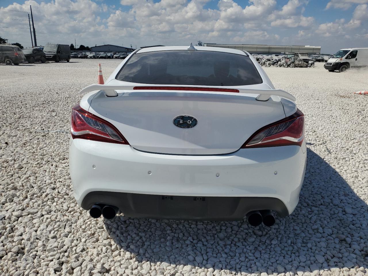 2015 HYUNDAI GENESIS