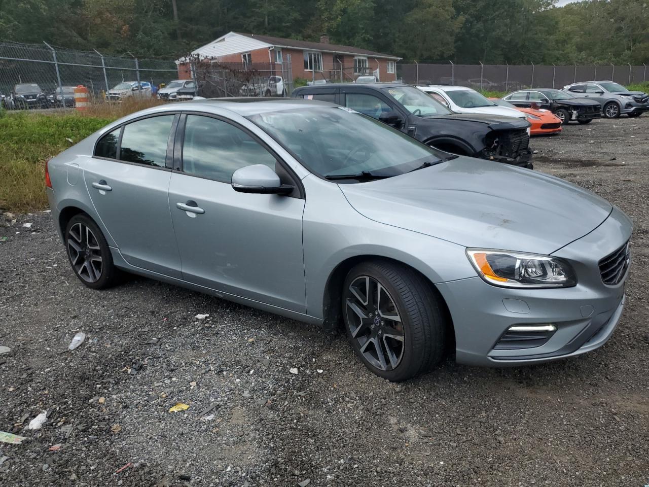 2018 VOLVO S60