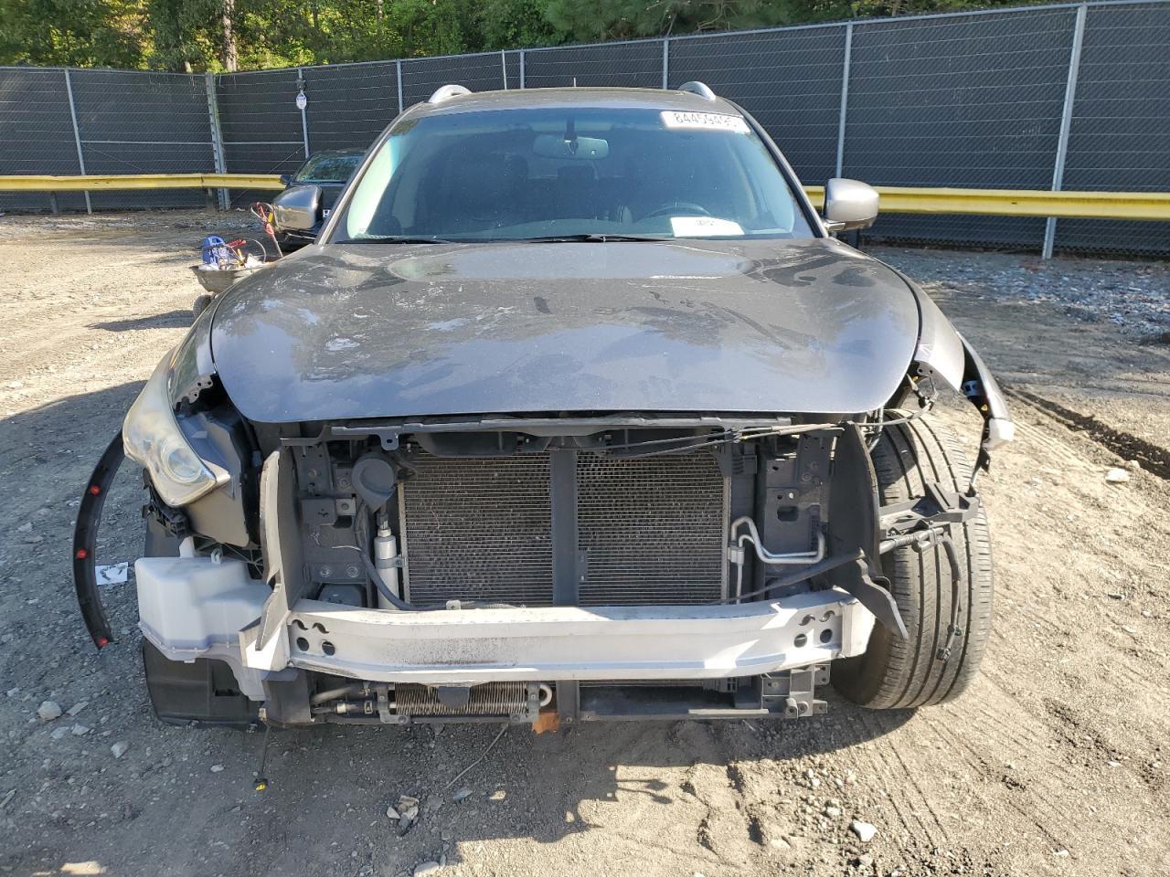 2017 INFINITI QX70