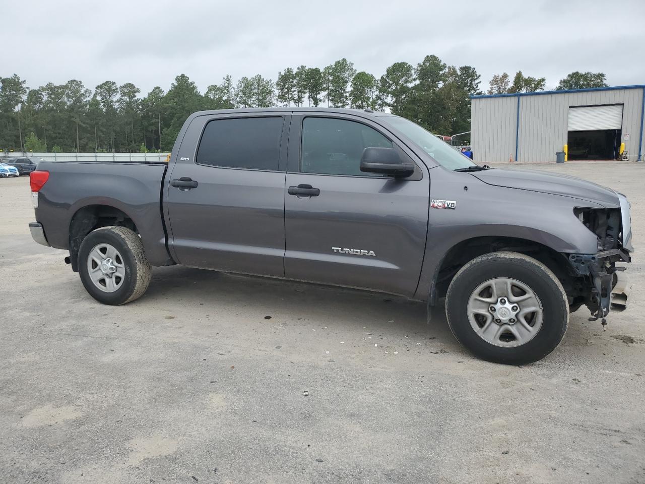 2013 TOYOTA TUNDRA