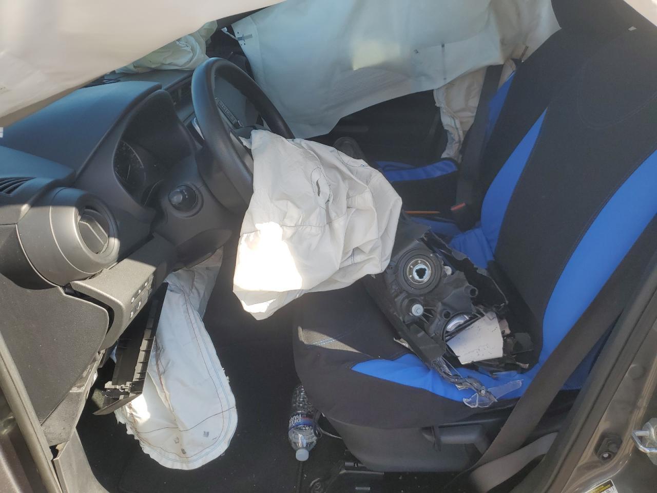 2021 NISSAN KICKS