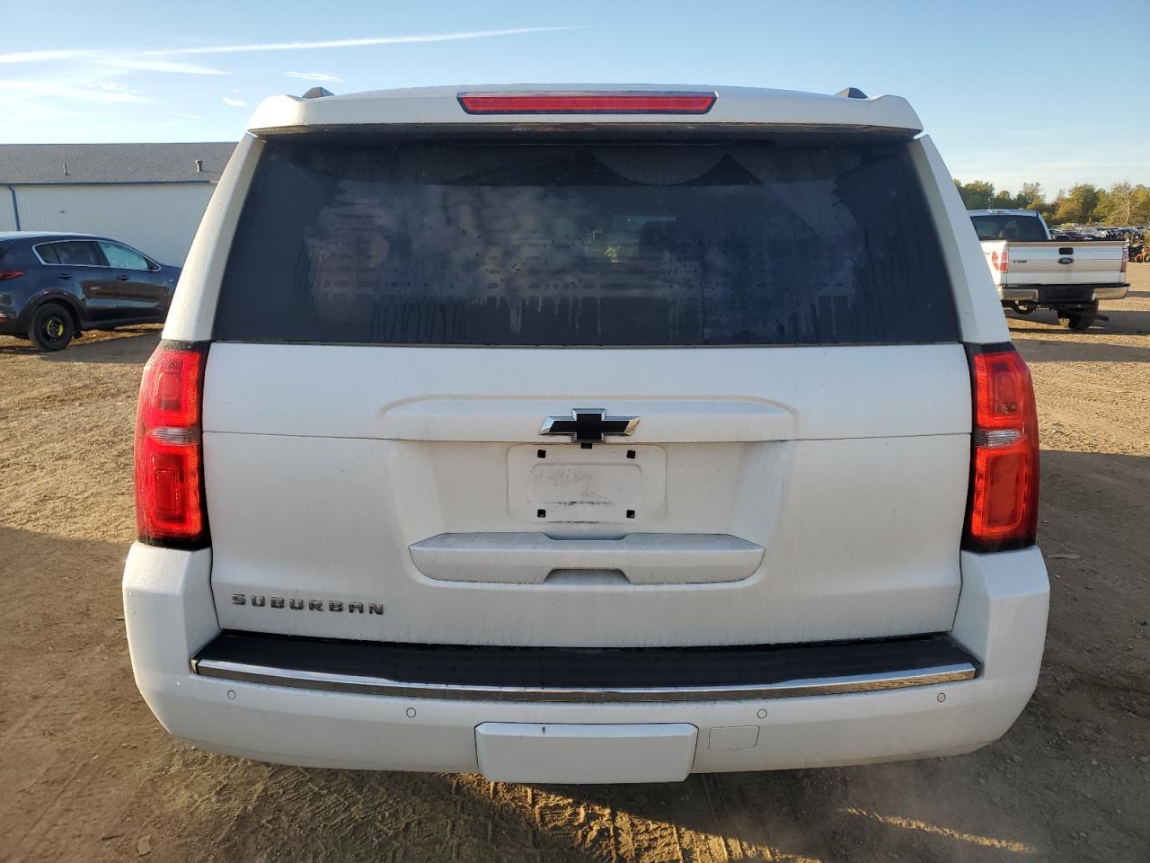 2016 CHEVROLET Suburban