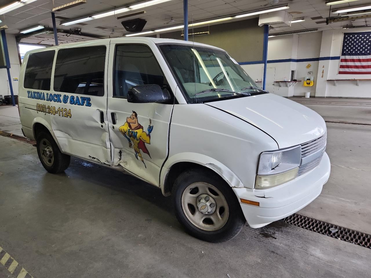 2004 CHEVROLET Astro