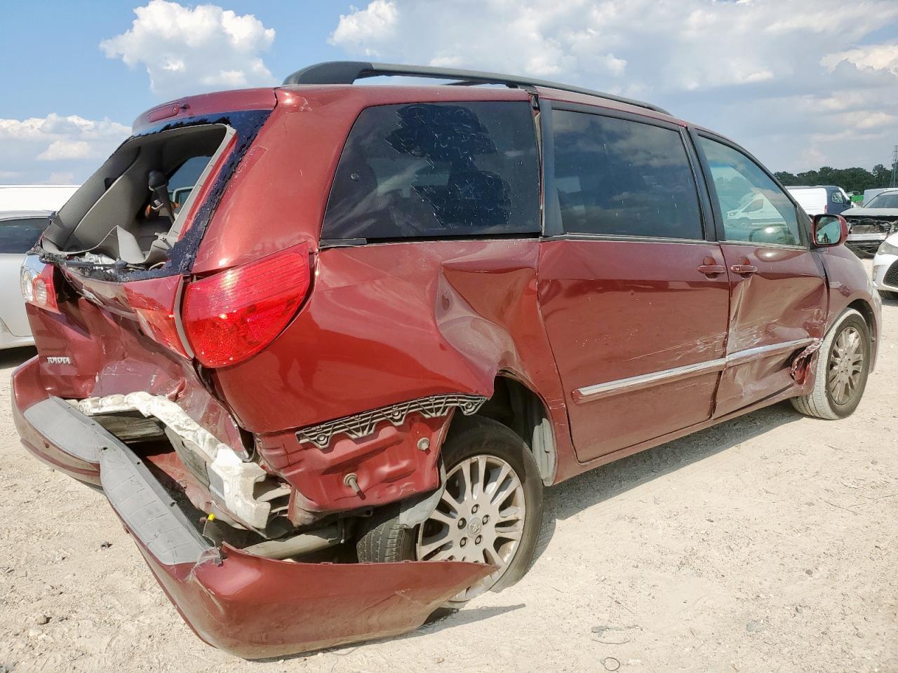 2007 TOYOTA SIENNA