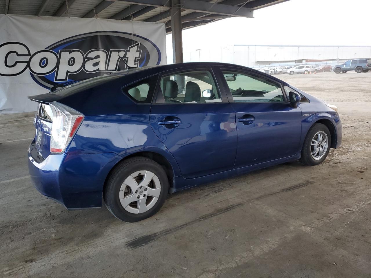 2011 TOYOTA PRIUS