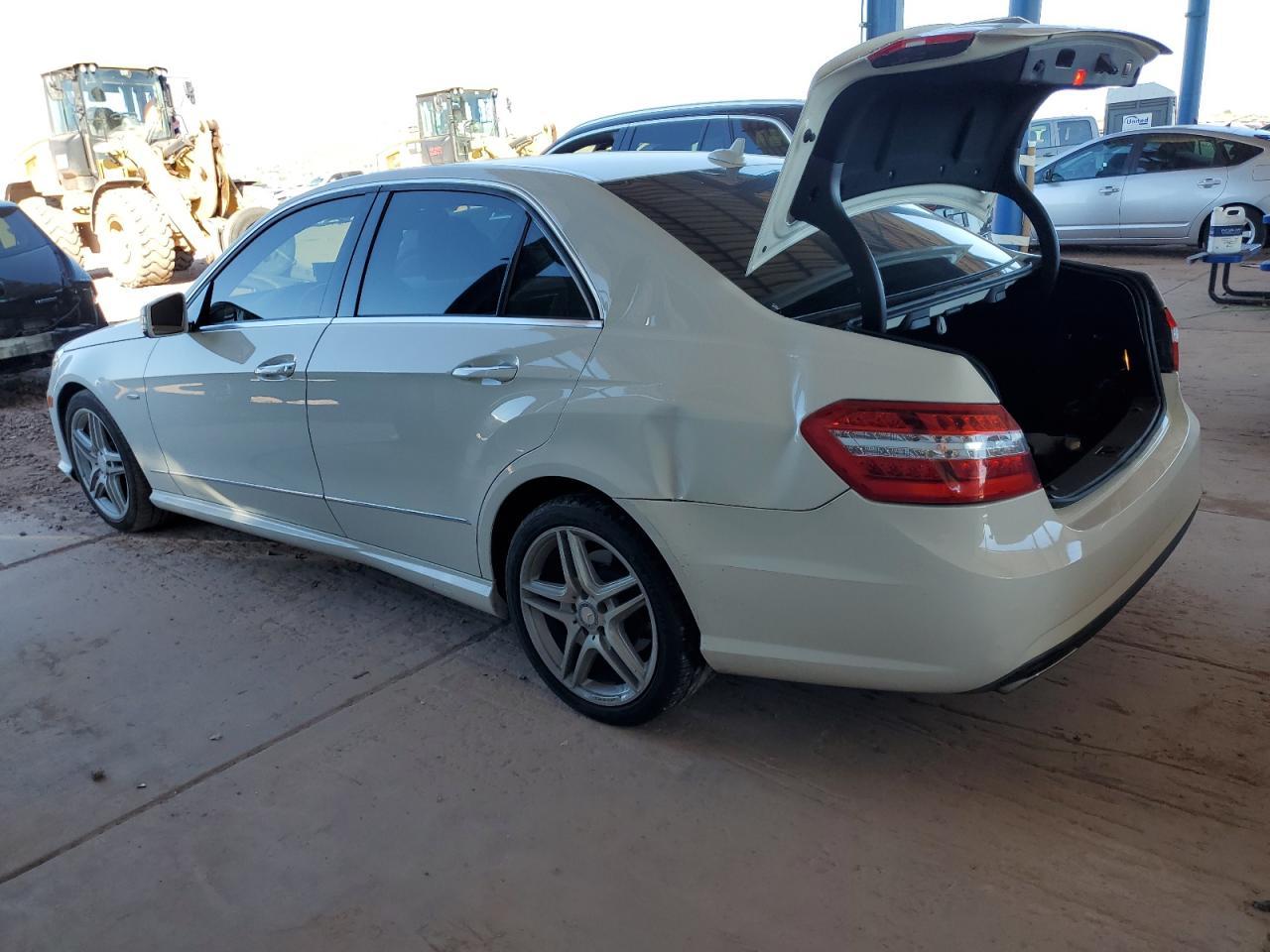 2012 MERCEDES-BENZ E-Class