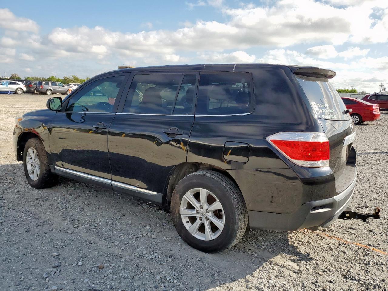 2013 TOYOTA HIGHLANDER