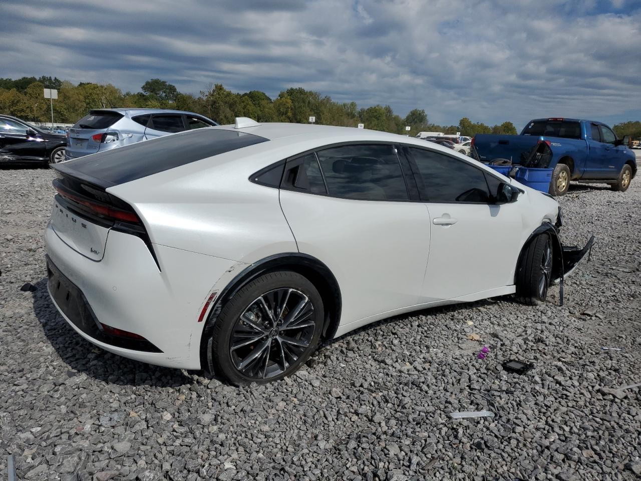 2024 TOYOTA PRIUS