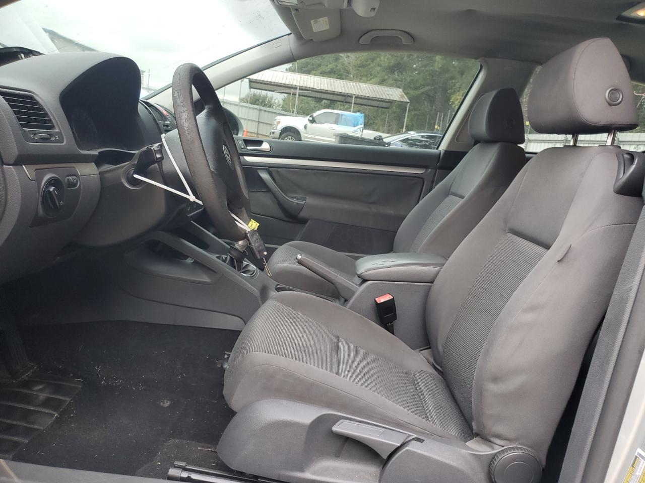 2009 VOLKSWAGEN RABBIT
