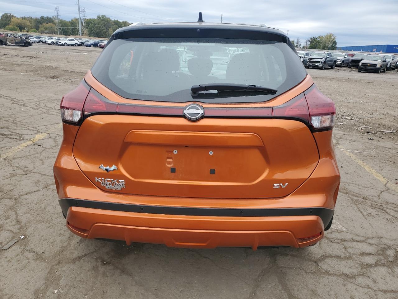 2023 NISSAN KICKS