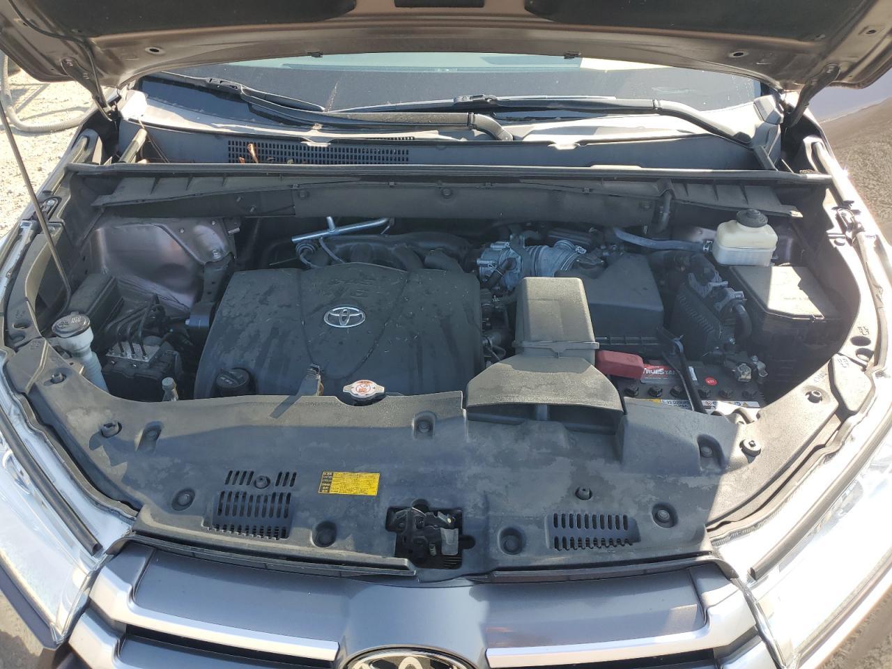 2018 TOYOTA HIGHLANDER