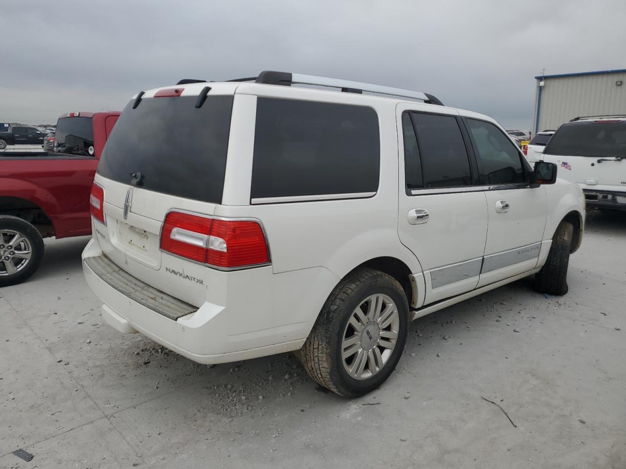 2012 LINCOLN Navigator