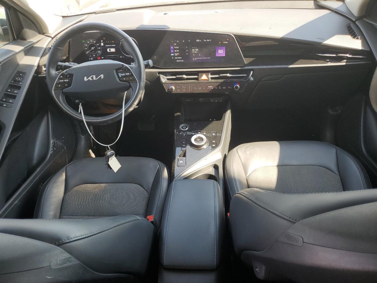 2023 KIA Niro