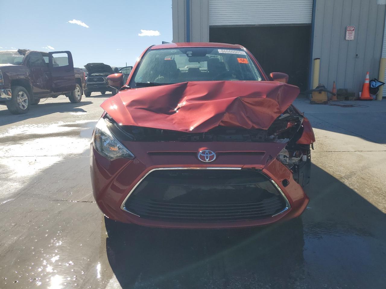 2017 TOYOTA YARIS
