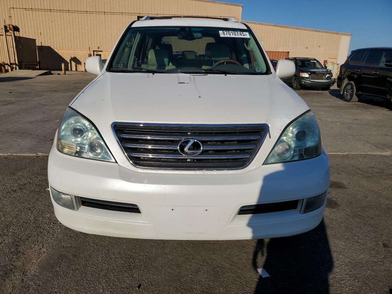 2004 LEXUS Gx