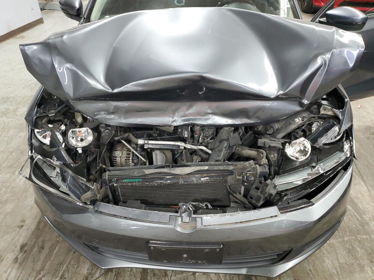 2012 VOLKSWAGEN JETTA