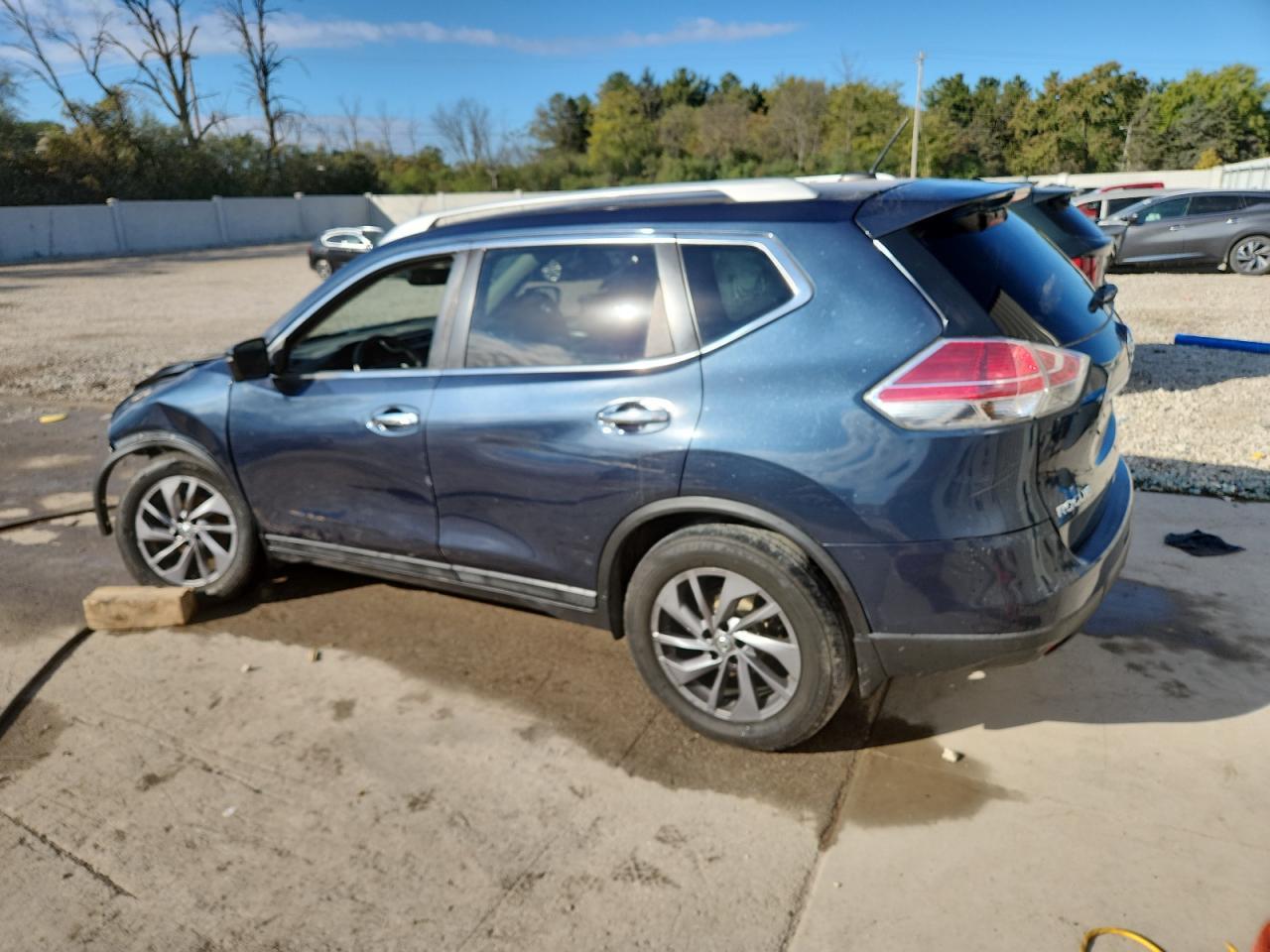 2016 NISSAN ROGUE