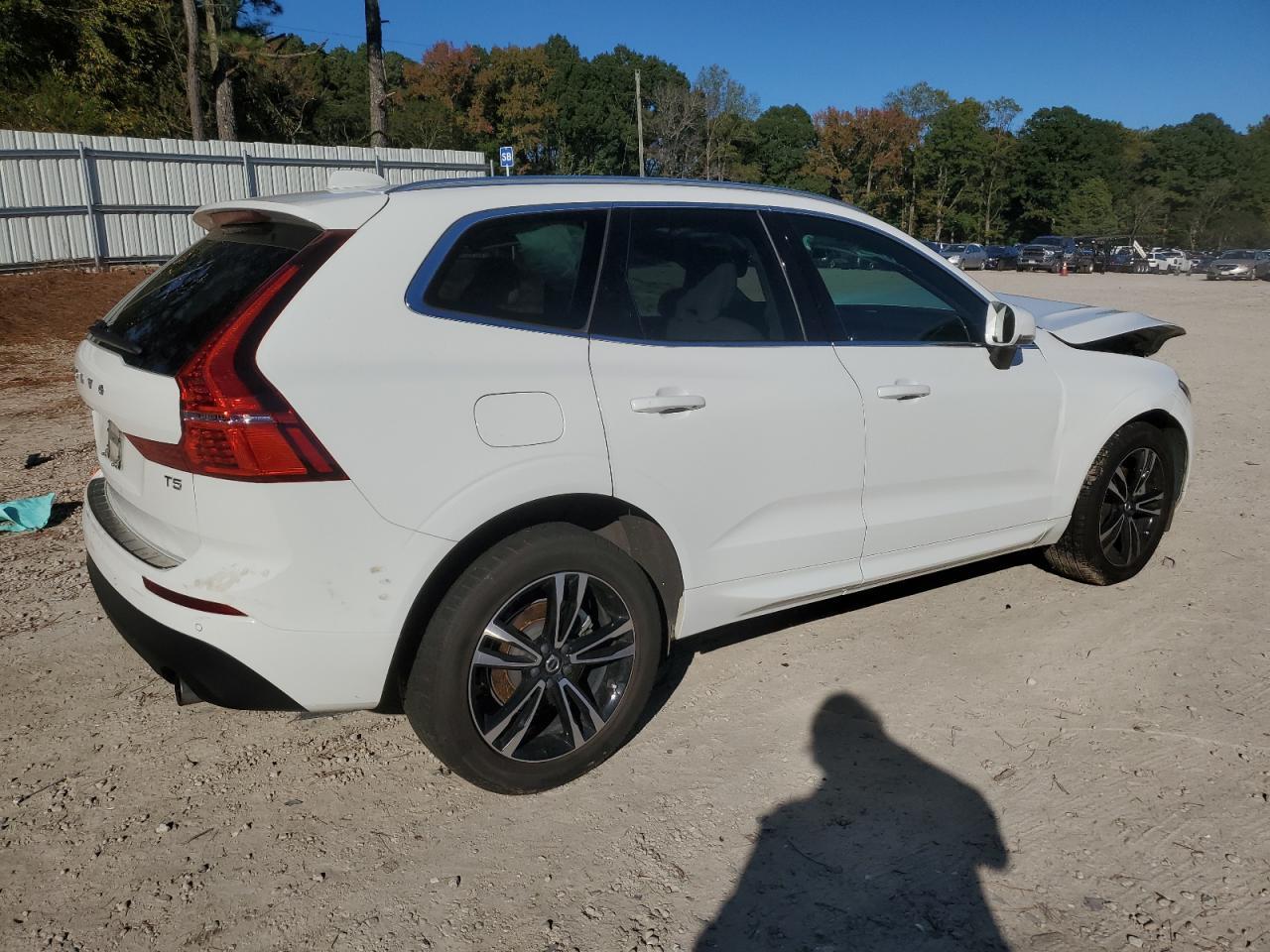 2021 VOLVO XC60