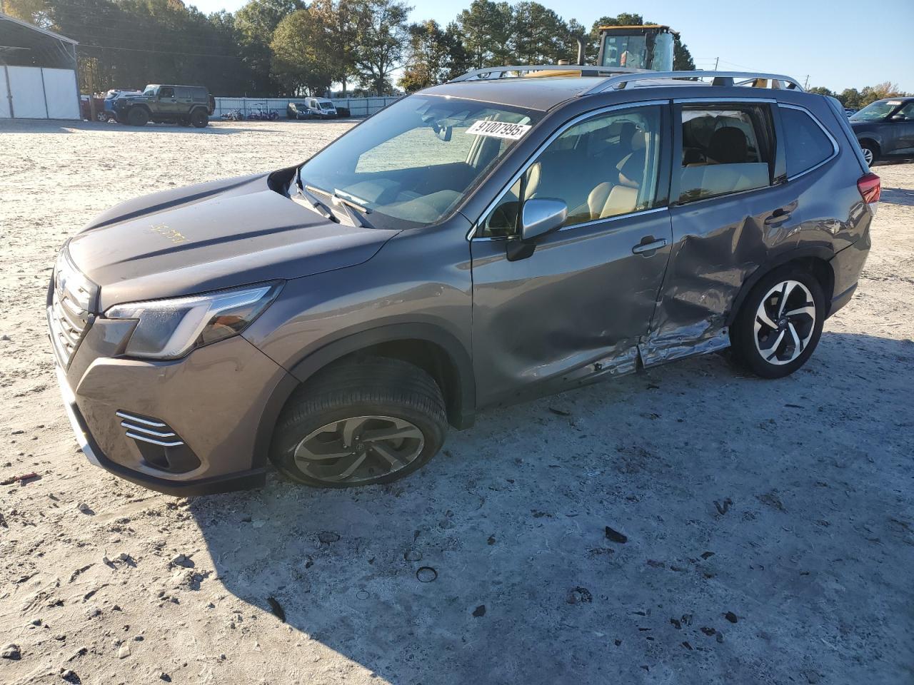 2023 SUBARU FORESTER