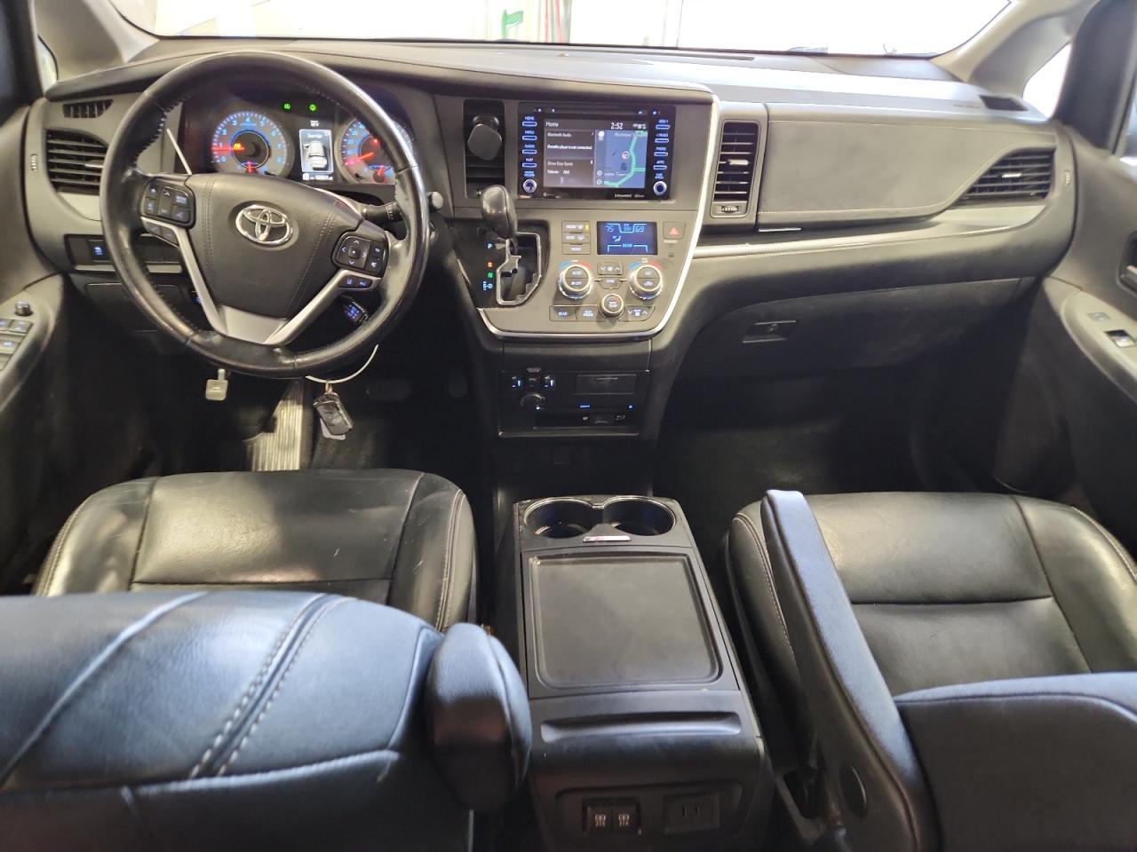 2018 TOYOTA SIENNA