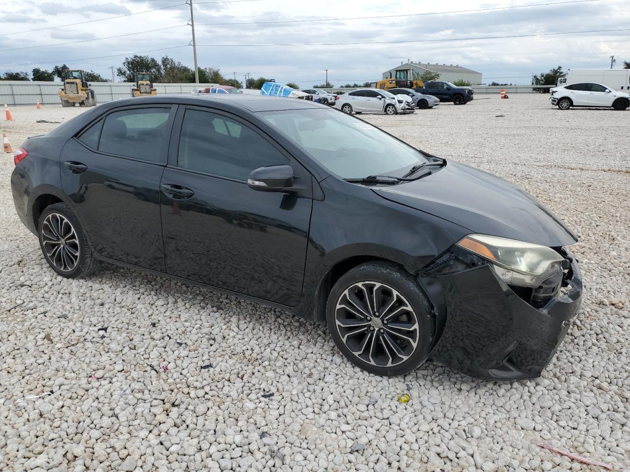 2015 TOYOTA COROLLA