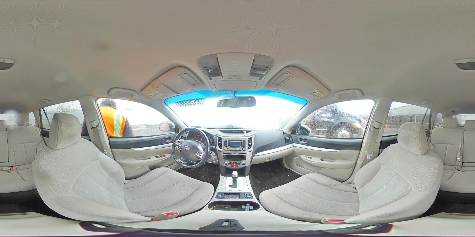 2013 SUBARU Outback