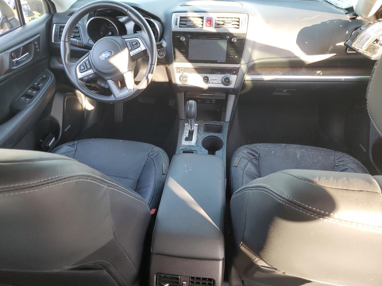 2017 SUBARU Outback