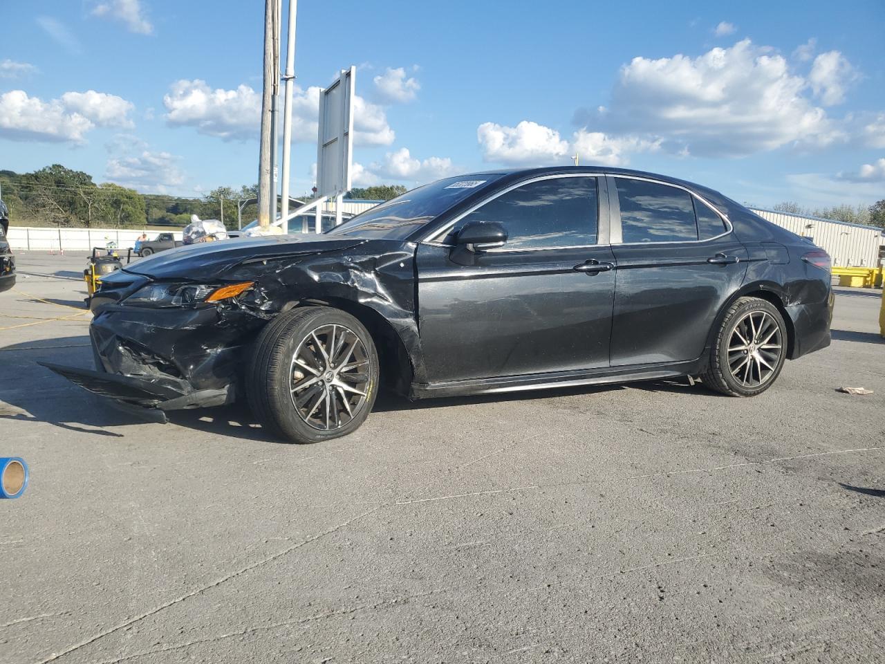 2022 TOYOTA CAMRY