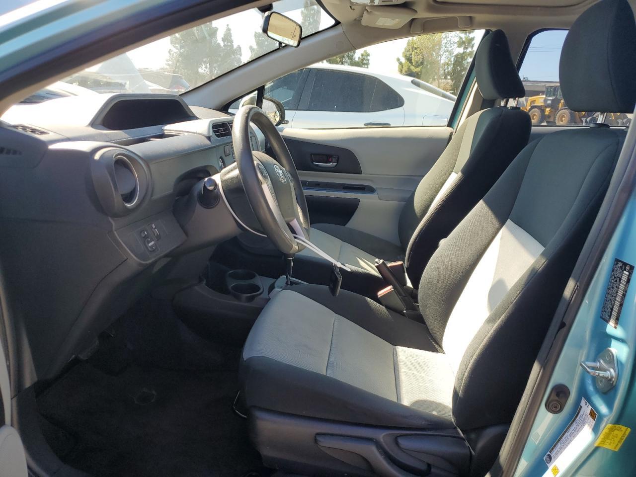 2012 TOYOTA Prius c