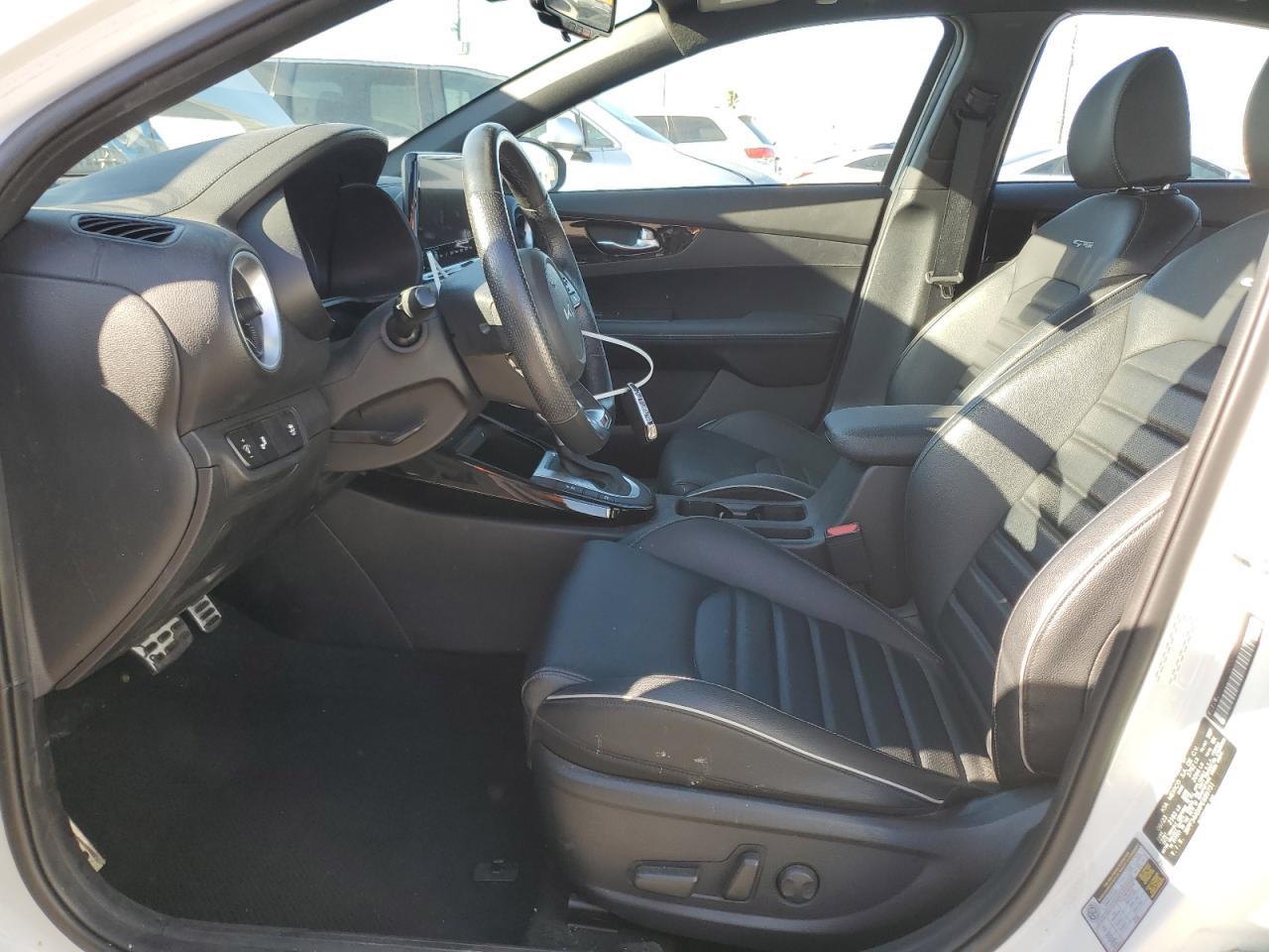 2023 KIA FORTE