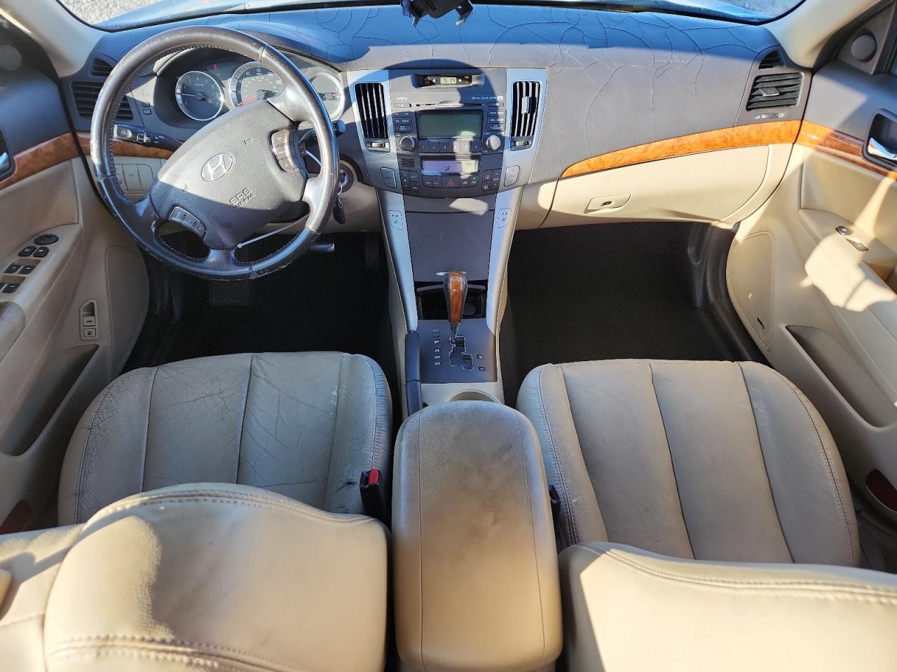 2010 HYUNDAI SONATA