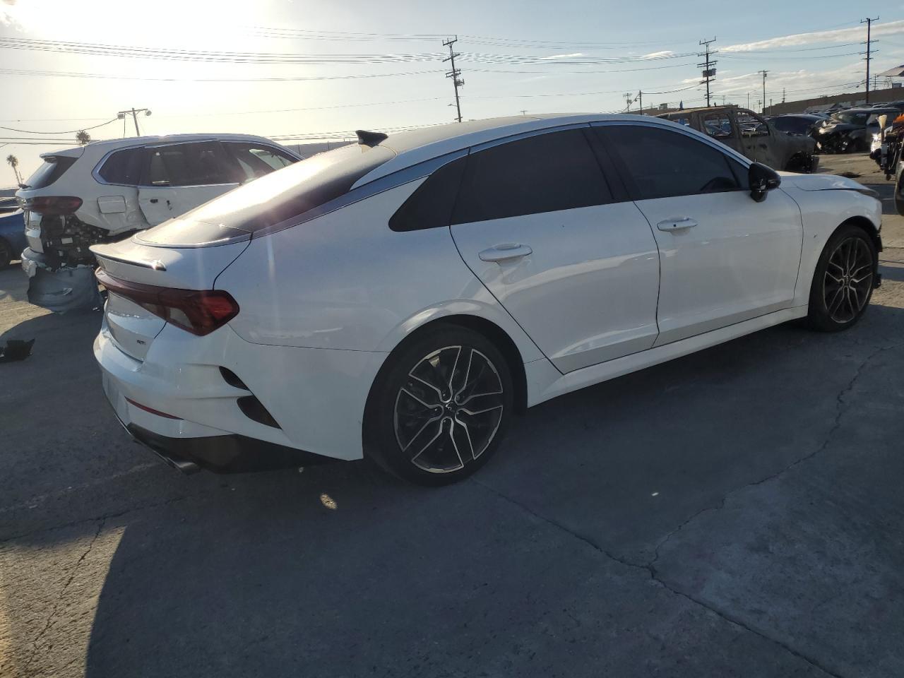 2023 KIA K5