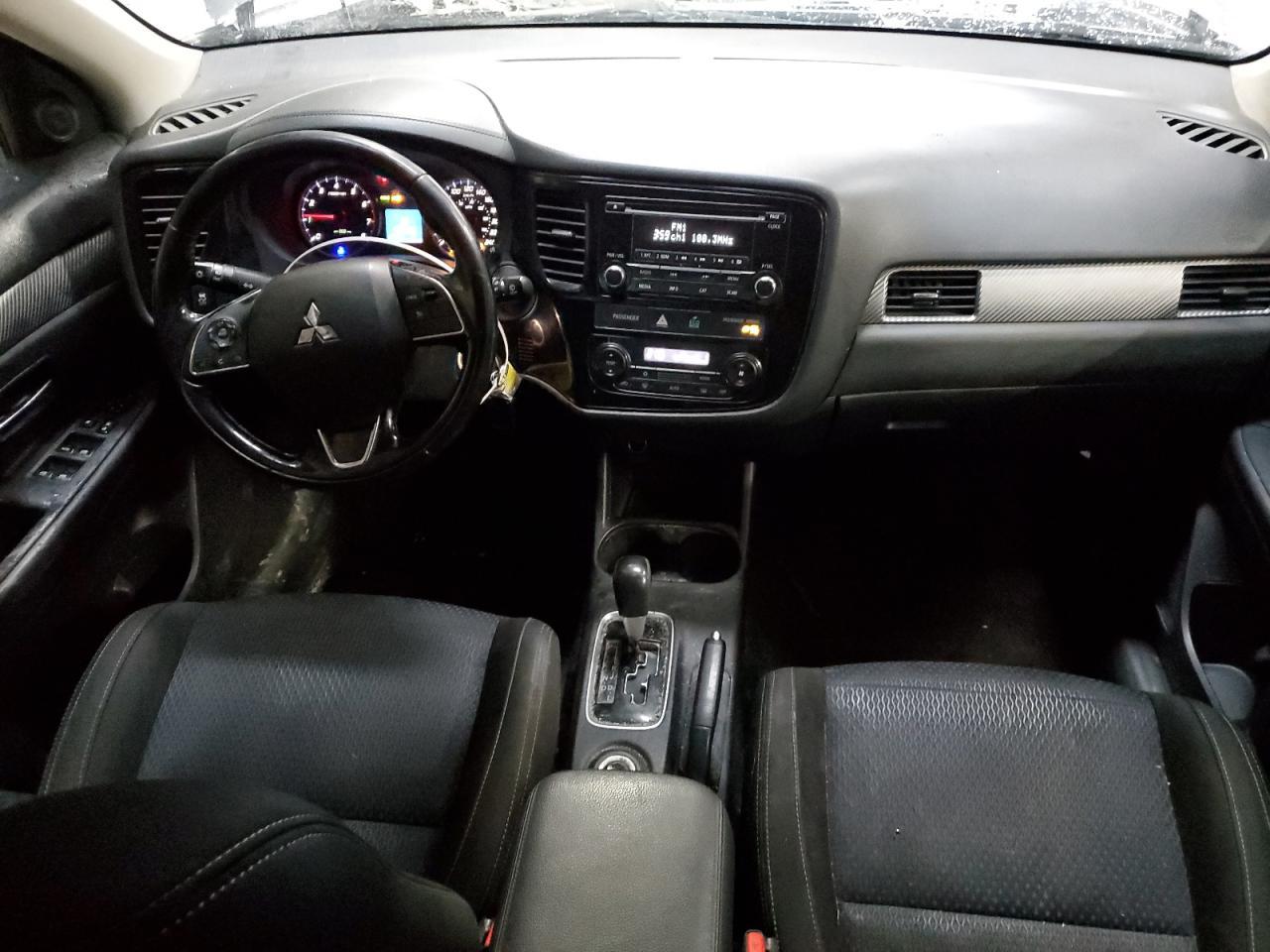 2016 MITSUBISHI outlander
