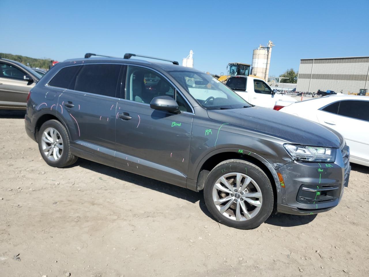 2017 AUDI Q7