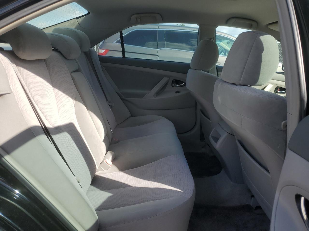 2010 TOYOTA CAMRY