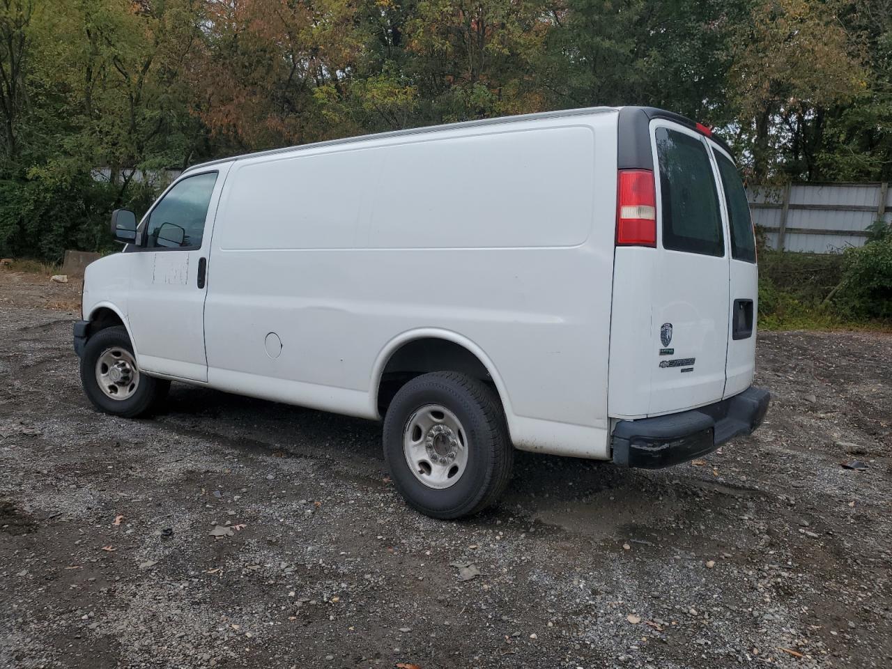 2011 CHEVROLET EXPRESS 2500