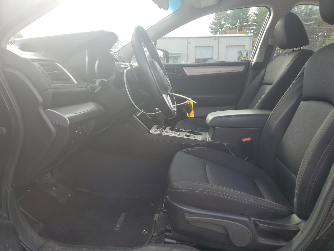 2017 SUBARU Legacy