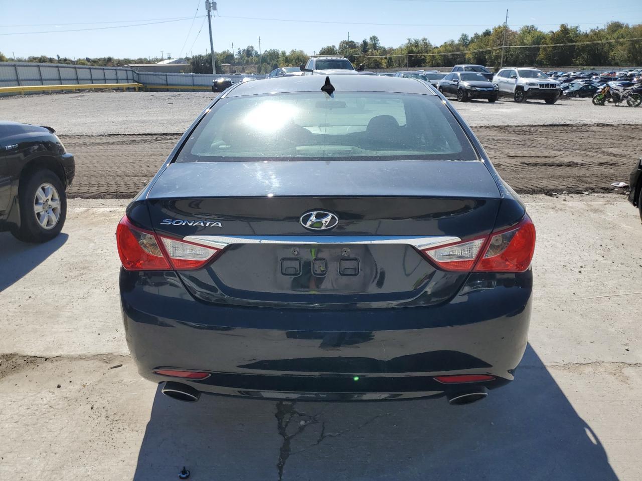 2011 HYUNDAI SONATA